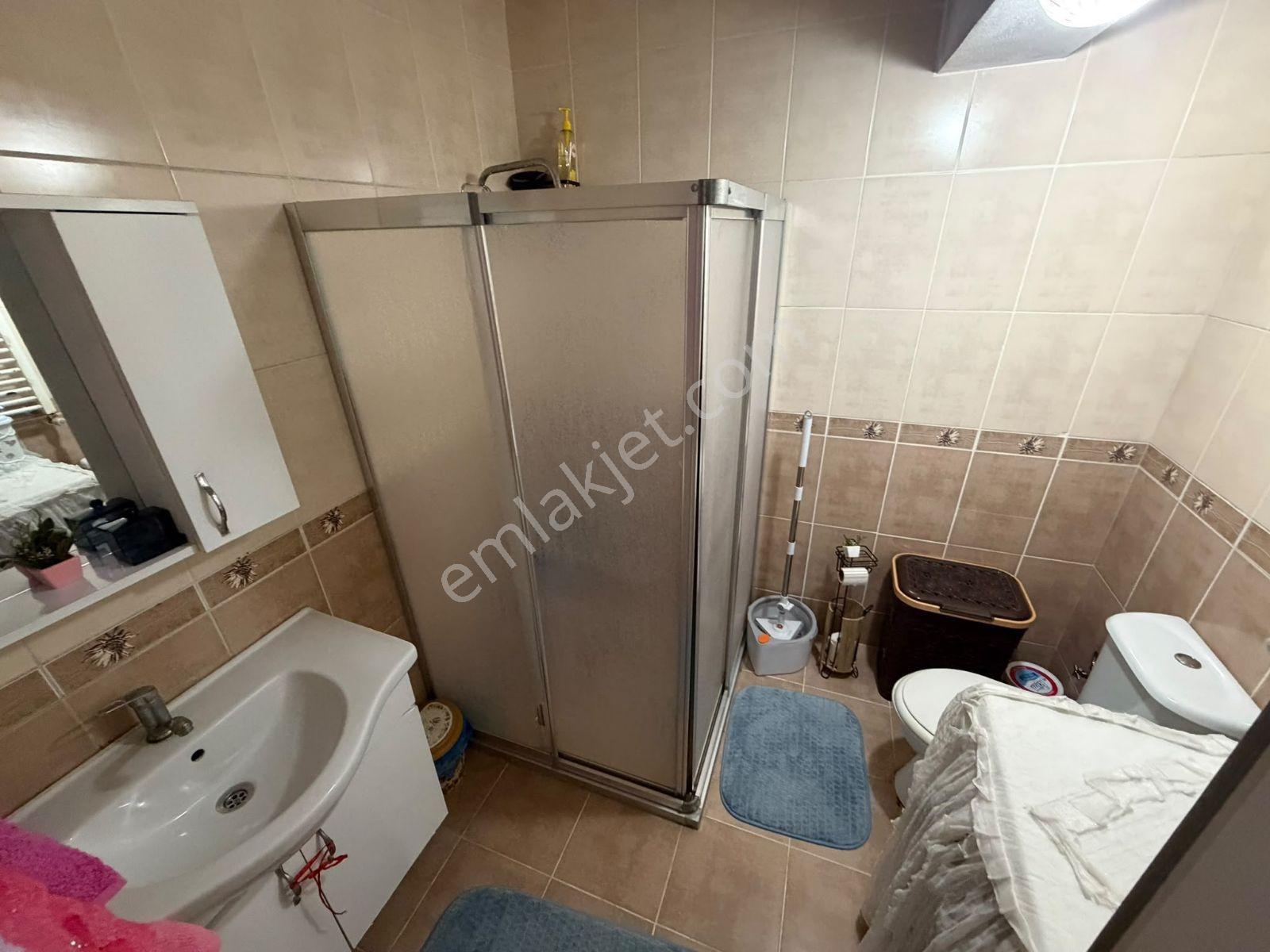 Bağcılar Tabya Caddeye Çok Yakın 2+1 95M2 Giriş Daire Kıredili — fotoğraf 30
