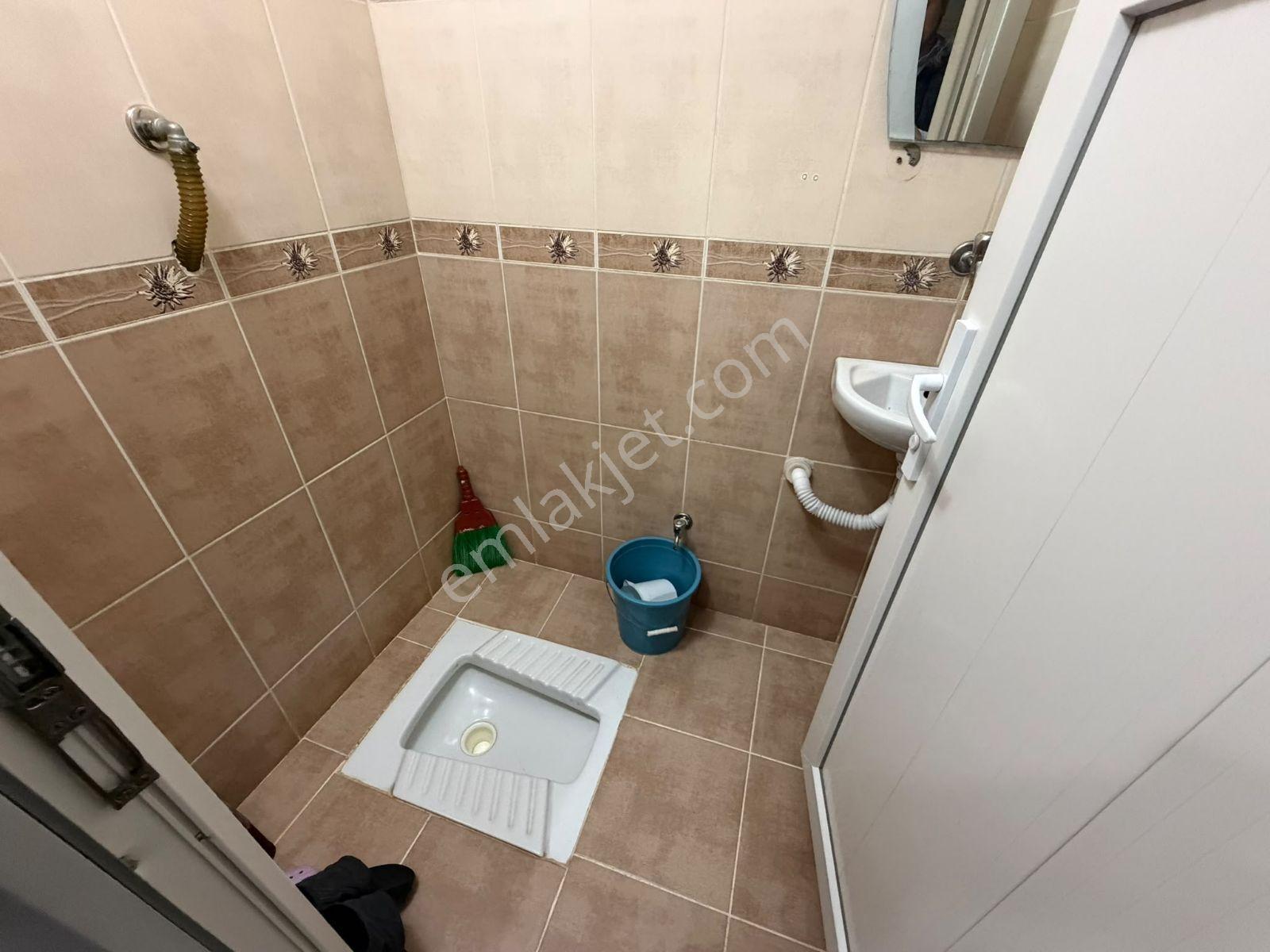 Bağcılar Tabya Caddeye Çok Yakın 2+1 95M2 Giriş Daire Kıredili — fotoğraf 31