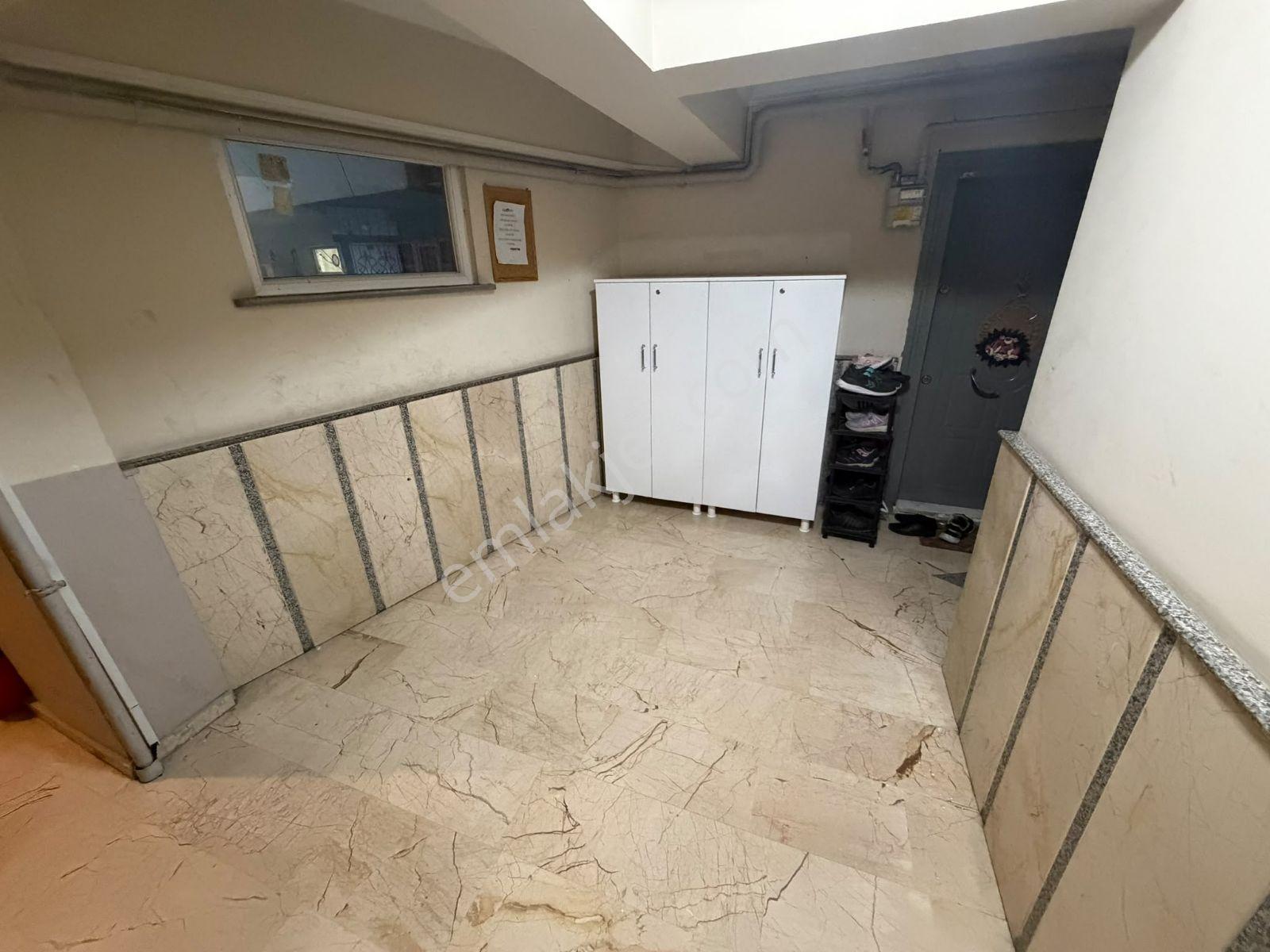 Bağcılar Tabya Caddeye Çok Yakın 2+1 95M2 Giriş Daire Kıredili — fotoğraf 41