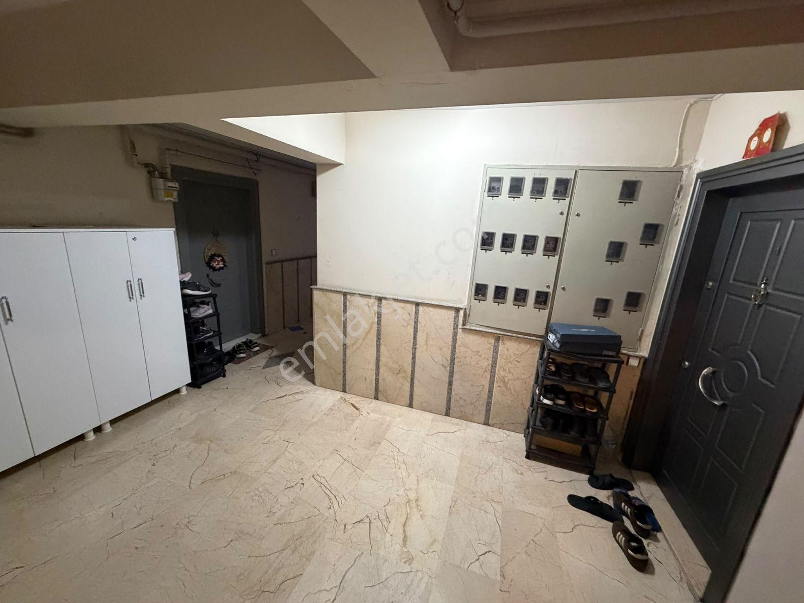 Bağcılar Tabya Caddeye Çok Yakın 2+1 95M2 Giriş Daire Kıredili — fotoğraf 43