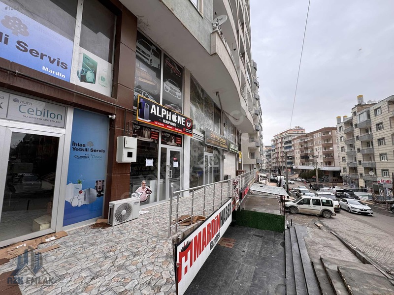 Azk'den Tüm Sektöre Uygun Merkezi Lokasyonda Satılık Dükkan — fotoğraf 3