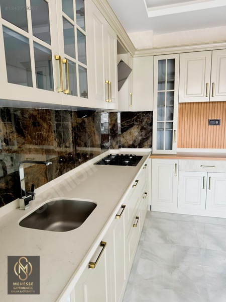 Menesse'den Kırbaşı Caddesinde Ultra Lüx 4+1 Daire — fotoğraf 7