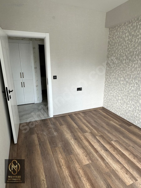 Menesse'den Kırbaşı Caddesinde Ultra Lüx 4+1 Daire — fotoğraf 22