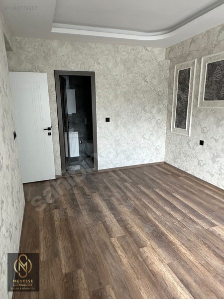 Menesse'den Kırbaşı Caddesinde Ultra Lüx 4+1 Daire — fotoğraf 24
