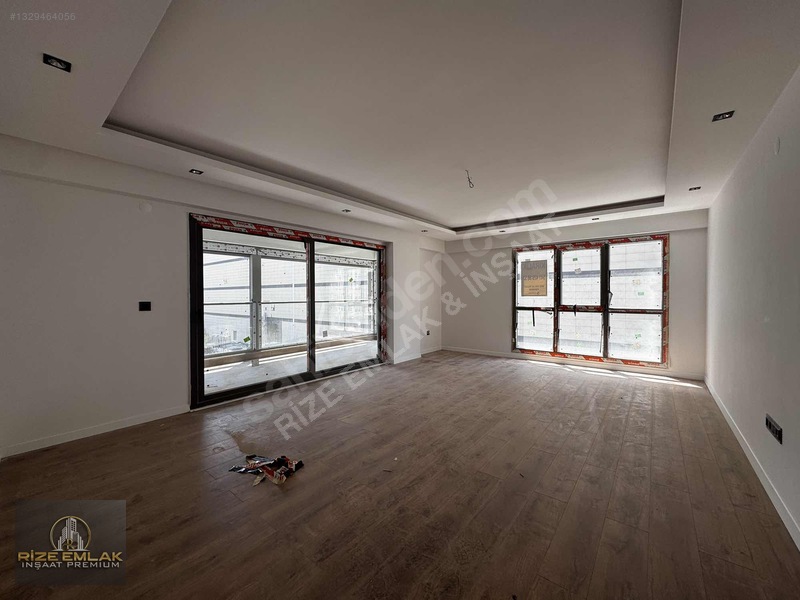 Rize Müftü Mah. Şimal Avm Yanı Lüks Sitede Kiralık 3+1 Daire — fotoğraf 2