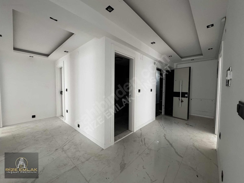 Rize Müftü Mah. Şimal Avm Yanı Lüks Sitede Kiralık 3+1 Daire — fotoğraf 12