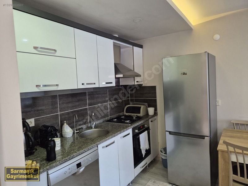 Davutlar'ın En Güzel Sitesinde Havuzlu Satılık 1+1 Daire — fotoğraf 11