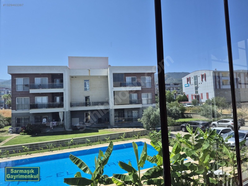 Davutlar'ın En Güzel Sitesinde Havuzlu Satılık 1+1 Daire — fotoğraf 15