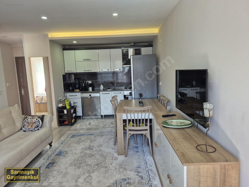 Davutlar'ın En Güzel Sitesinde Havuzlu Satılık 1+1 Daire — fotoğraf 19