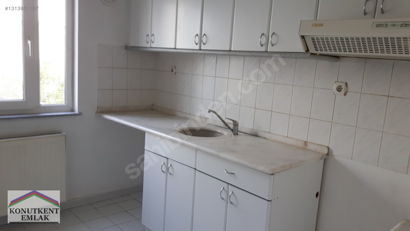 Çayyolu/oyak 8 Sitesinde Ara Kat Kiralık Daire — fotoğraf 2