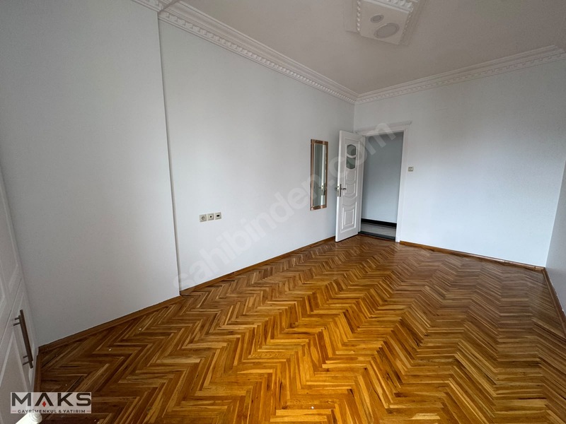 Maks Gayrimenkul'den Naci Topçuoğlu Blv. Üzerinde Satılık 6+1 — fotoğraf 9