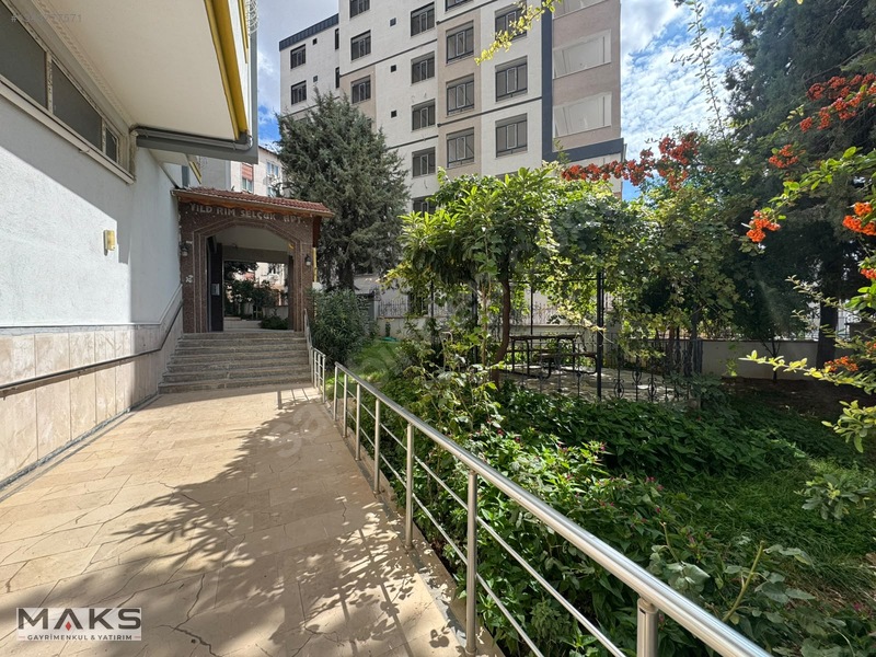 Maks Gayrimenkul'den Naci Topçuoğlu Blv. Üzerinde Satılık 6+1 — fotoğraf 29