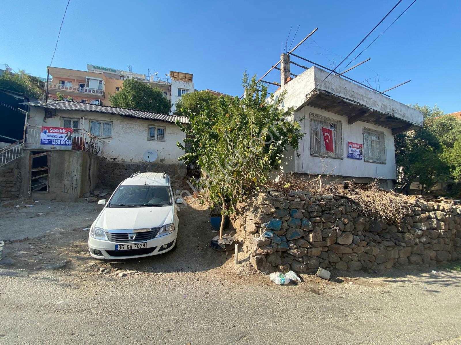 Bayraklı'Da Yola Cephelı Müstakıl Parsel 493 M2 Satılık Arsa — fotoğraf 14