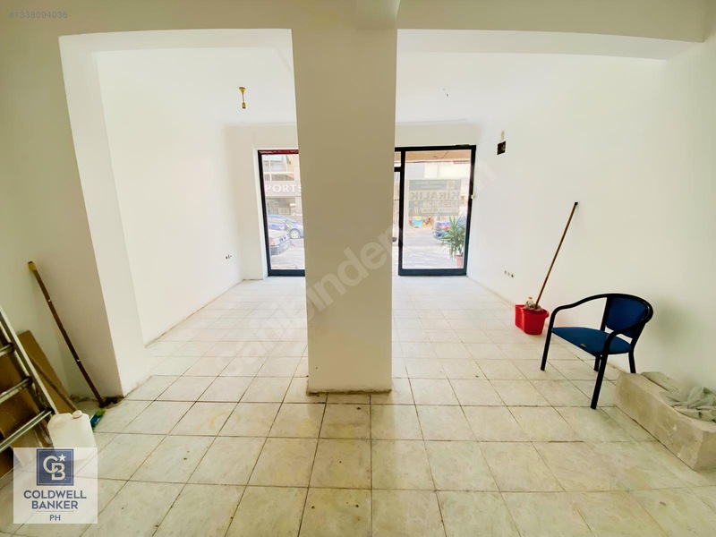 İzmir Karşıyaka Bahçelievler'de Depozitosuz Kiralık Dükkan Cb-ph — fotoğraf 3