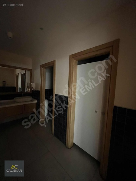 Kurumsal Kiracılı Prestijli Satılık İş Yeri — fotoğraf 17