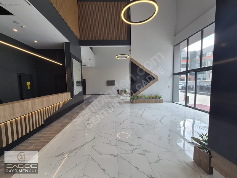 Bellis Kulede 300 M2 3 Cephe Balkonlu Kiralık Ofis — fotoğraf 6