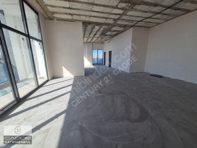 Bellis Kulede 300 M2 3 Cephe Balkonlu Kiralık Ofis — fotoğraf 13