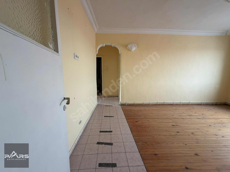 Pars Gayrimenkul'den Cumhuriyet'te 3+1 Kiralık Balkonlu Daire — fotoğraf 17