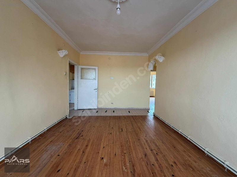 Pars Gayrimenkul'den Cumhuriyet'te 3+1 Kiralık Balkonlu Daire — fotoğraf 20