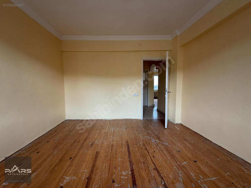 Pars Gayrimenkul'den Cumhuriyet'te 3+1 Kiralık Balkonlu Daire — fotoğraf 27