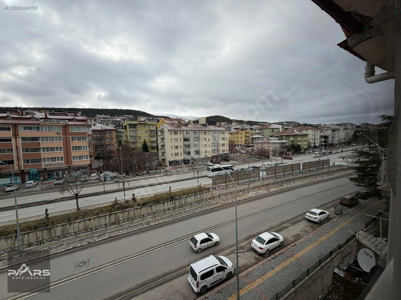 Pars Gayrimenkul'den Cumhuriyet'te 3+1 Kiralık Balkonlu Daire — fotoğraf 28