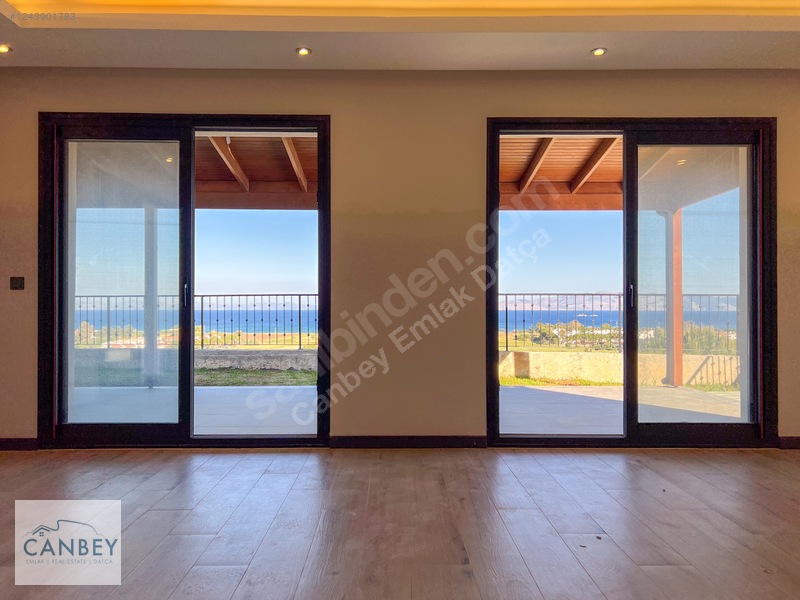 Datça Burgaz'da Panoramik Deniz Manzaralı 5+1 Lüks Villa — fotoğraf 5