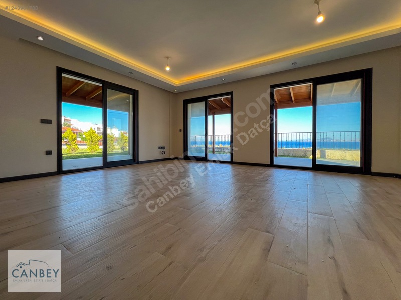 Datça Burgaz'da Panoramik Deniz Manzaralı 5+1 Lüks Villa — fotoğraf 10