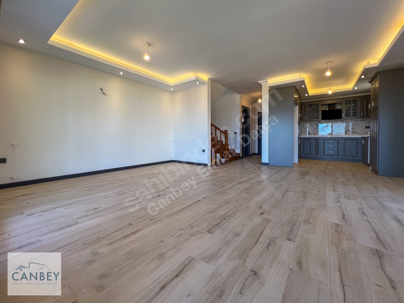 Datça Burgaz'da Panoramik Deniz Manzaralı 5+1 Lüks Villa — fotoğraf 15