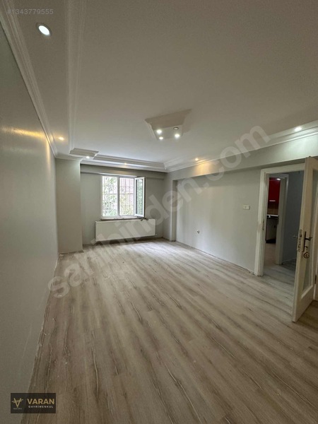 Varan Gayrimenkulden Merkezi Konumda 2+1 — fotoğraf 2
