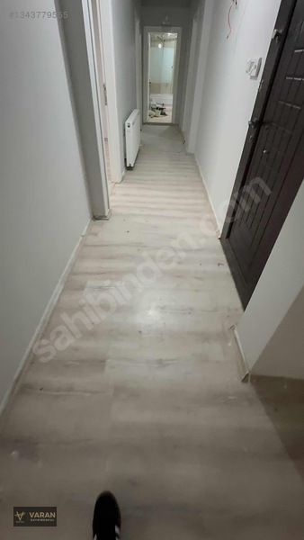 Varan Gayrimenkulden Merkezi Konumda 2+1 — fotoğraf 20