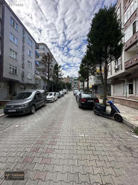 Varan Gayrimenkulden Merkezi Konumda 2+1 — fotoğraf 24