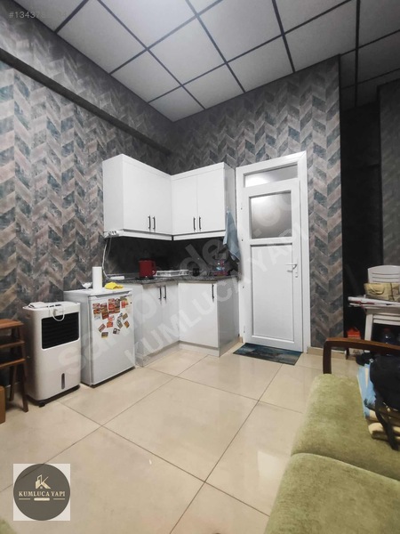 Karacaahmet'te Satılık 45m² Ticari Dükkan - 2 Oda, Klima, Wc — fotoğraf 10