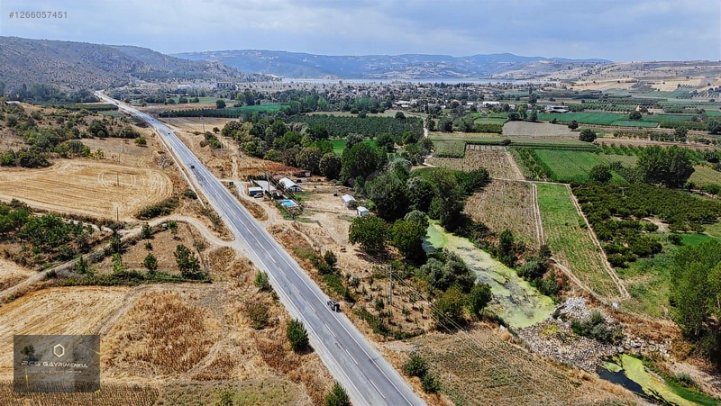 İnegöl Asfaltında 582 M2 Meyve Bahçesi — fotoğraf 4