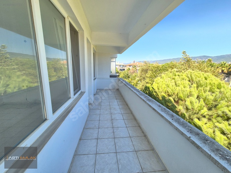 Artı Emlak'tan Altınkum'da Park Cepheli Köşe 2+1 Kiralık Daire — fotoğraf 11