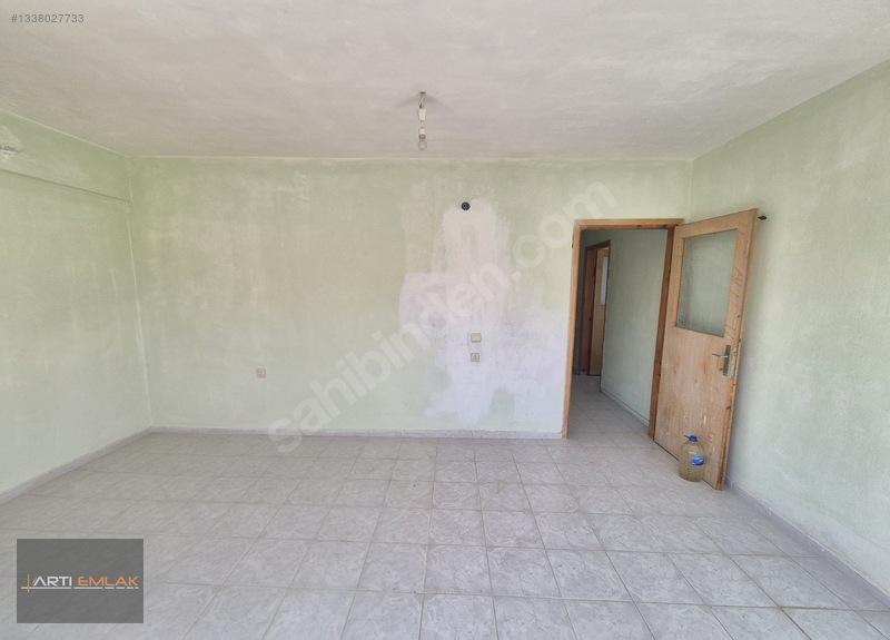 Artı Emlak'tan Altınkum'da Park Cepheli Köşe 2+1 Kiralık Daire — fotoğraf 16