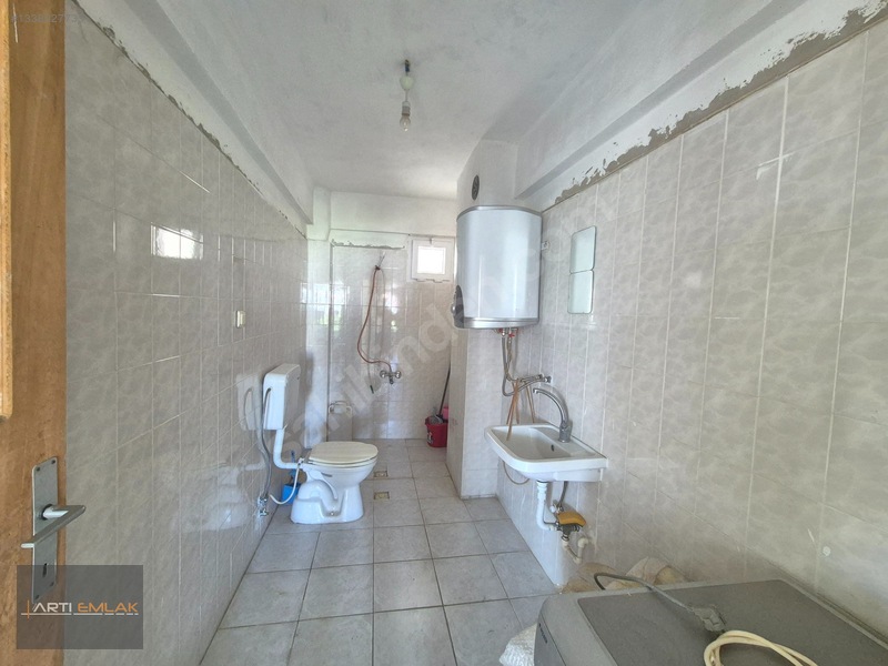 Artı Emlak'tan Altınkum'da Park Cepheli Köşe 2+1 Kiralık Daire — fotoğraf 23