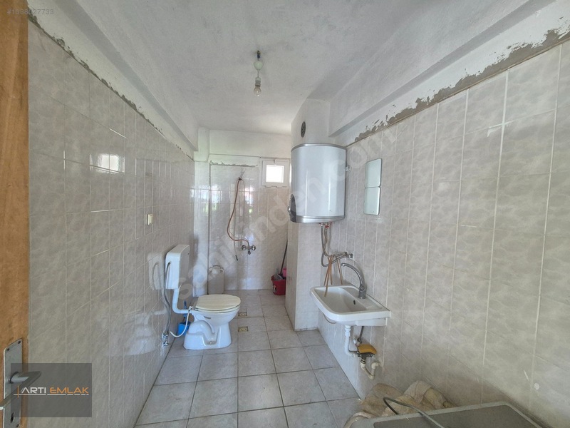 Artı Emlak'tan Altınkum'da Park Cepheli Köşe 2+1 Kiralık Daire — fotoğraf 24