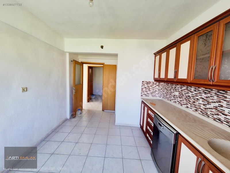 Artı Emlak'tan Altınkum'da Park Cepheli Köşe 2+1 Kiralık Daire — fotoğraf 28