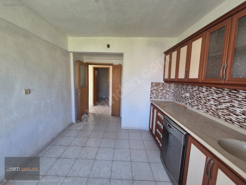 Artı Emlak'tan Altınkum'da Park Cepheli Köşe 2+1 Kiralık Daire — fotoğraf 29