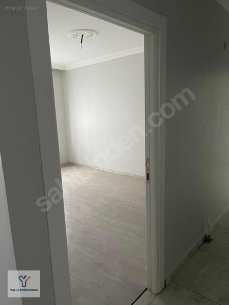 Yalı Gayrimenkul|esenevler 'de Merkezi Lokasyon'da Fırsat 2+1 — fotoğraf 12