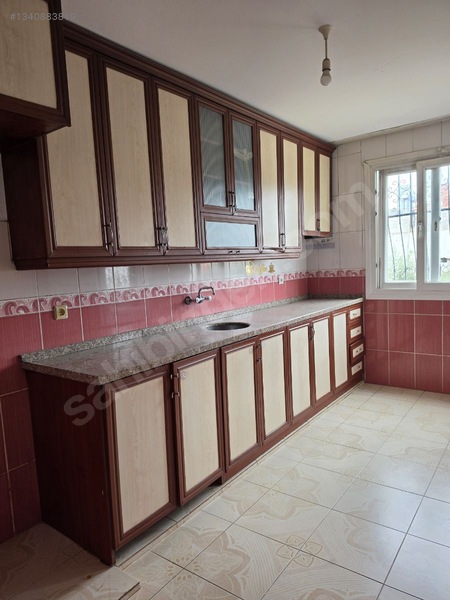 Uğur Kaya Gayrumenkulden Orhan Gazi Mhlesinde Satlıkmustakil Ev — fotoğraf 3