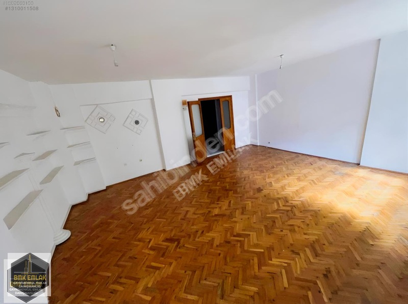 Bmk Emlak'Tan Kumluca Merkezde Satılık 3+1 Geniş Daire