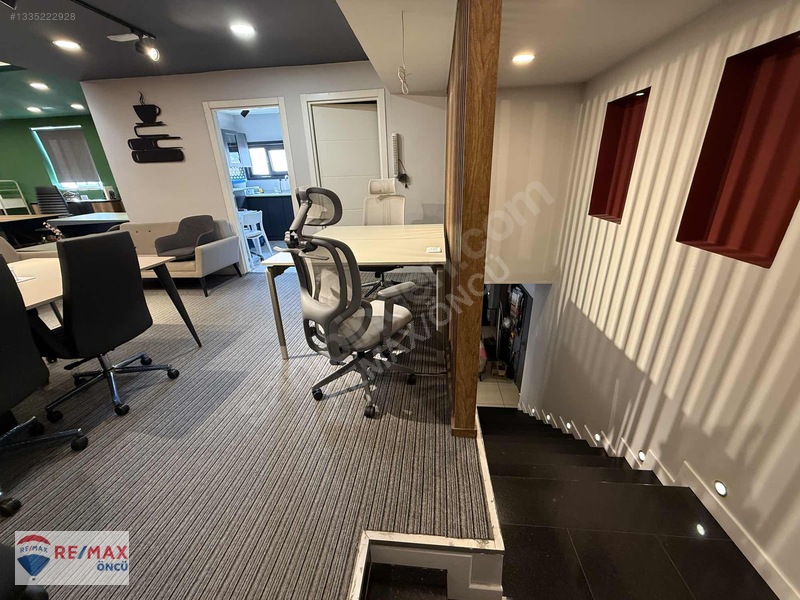 Modoko'da Satılık 180 M² Giriş+180 M² Üst Kat — fotoğraf 3