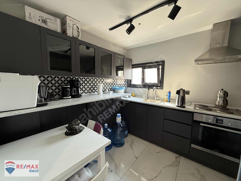 Modoko'da Satılık 180 M² Giriş+180 M² Üst Kat — fotoğraf 5