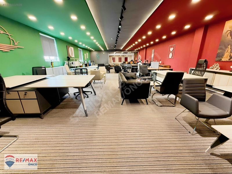 Modoko'da Satılık 180 M² Giriş+180 M² Üst Kat — fotoğraf 9