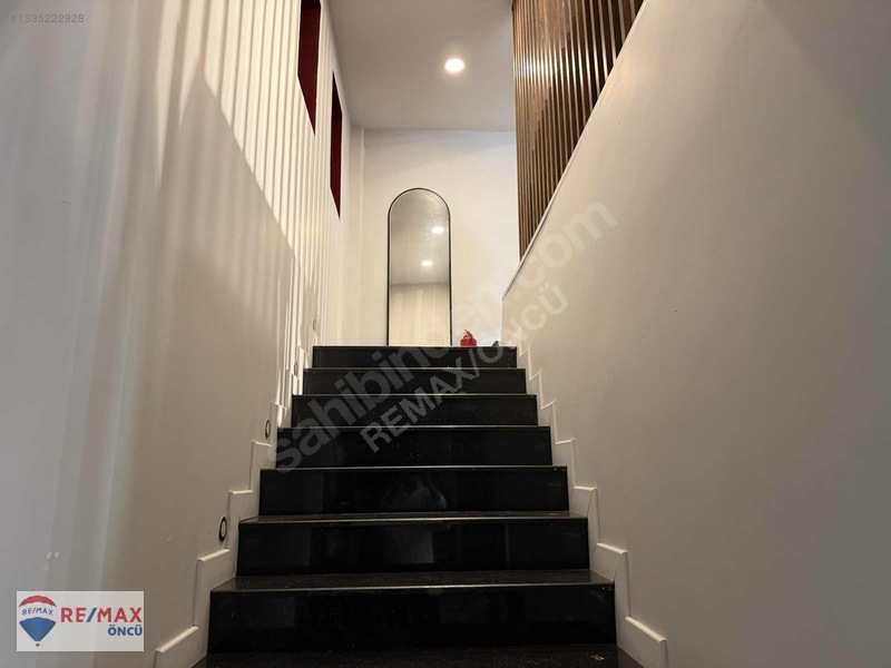 Modoko'da Satılık 180 M² Giriş+180 M² Üst Kat — fotoğraf 12
