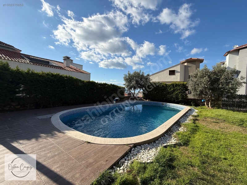 Güzelbahçe'de Havuzlu &bahçeli 2+1 Full Eşyalı Lüks Daire — fotoğraf 2