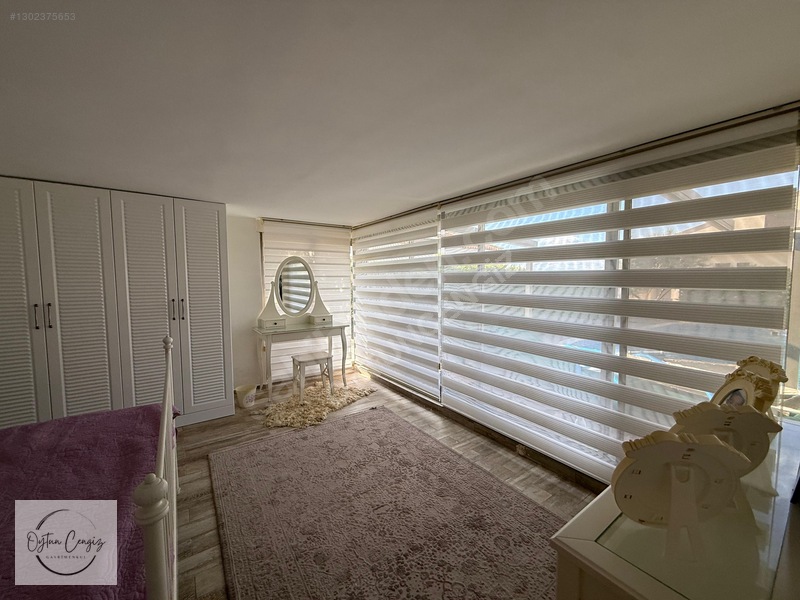 Güzelbahçe'de Havuzlu &bahçeli 2+1 Full Eşyalı Lüks Daire — fotoğraf 9
