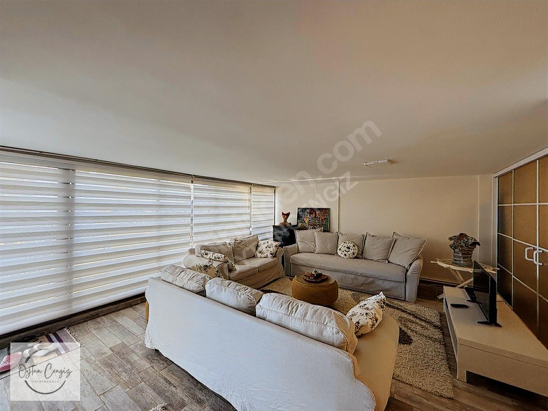 Güzelbahçe'de Havuzlu &bahçeli 2+1 Full Eşyalı Lüks Daire — fotoğraf 12