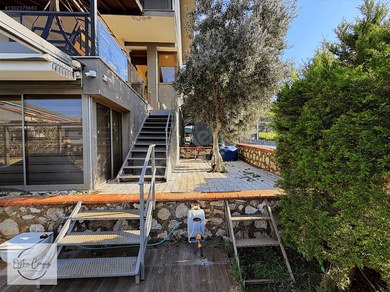 Güzelbahçe'de Havuzlu &bahçeli 2+1 Full Eşyalı Lüks Daire — fotoğraf 18